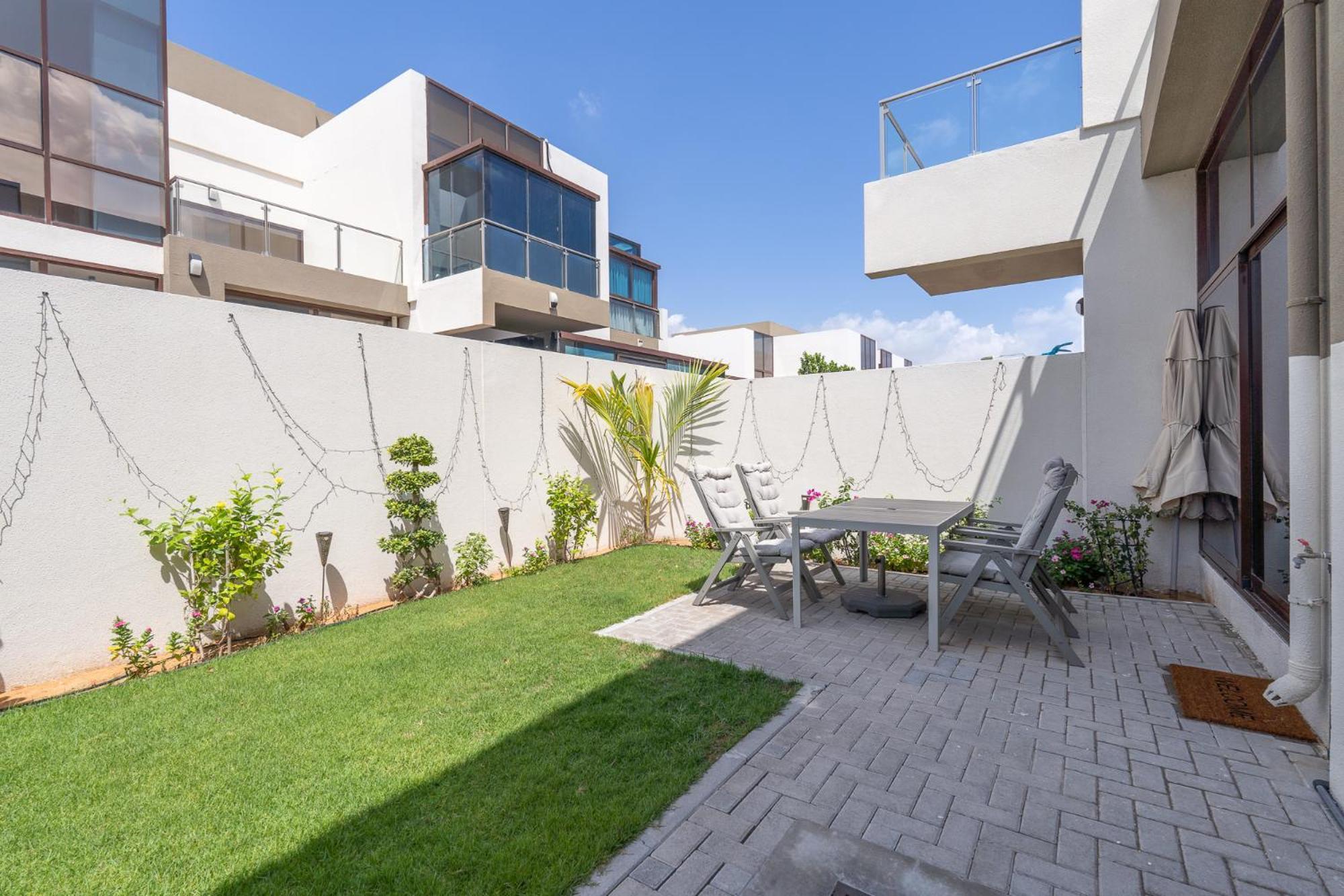 Spacious Wadi Al Safa Villa 3 Bedrooms For 6! Dubai Exterior photo